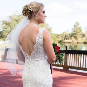 NEW YEAR PRICE DROP! 🥂✨AllureBridal wedding dress